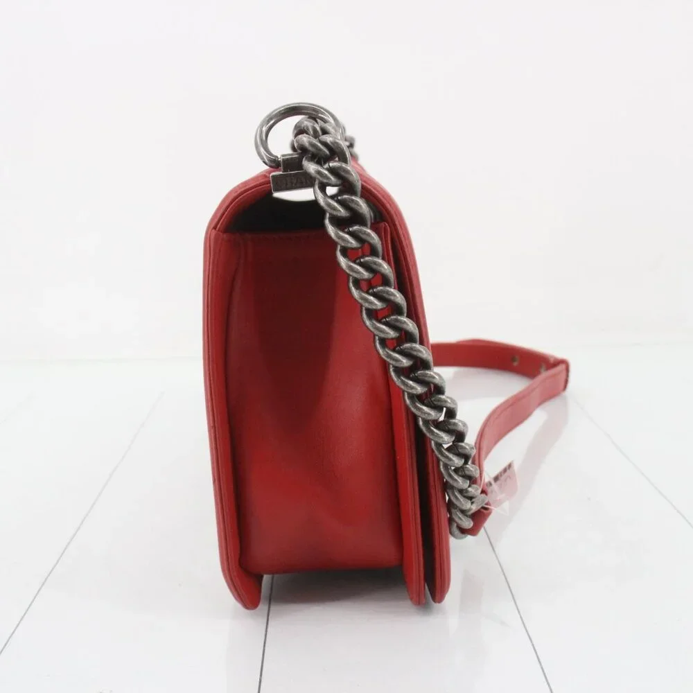 Chanel Red Boy Bag 21 Series (shown live) - Picture 4 of 14